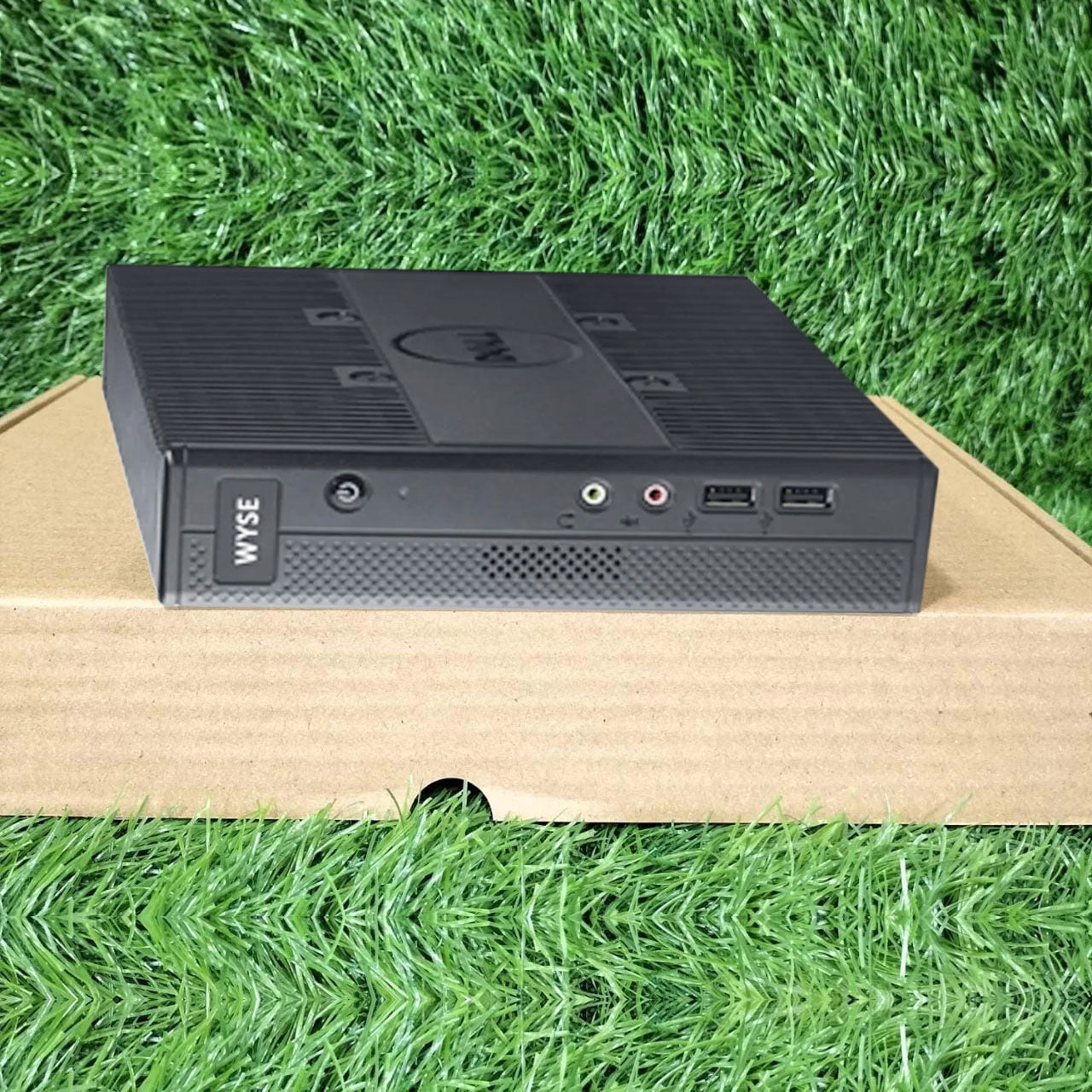 USed DELL 7020 MiniPC | AMD Quad Core | 4GB RAM | 128GB M.2 Sata | WIN 10 IOT LIC OS