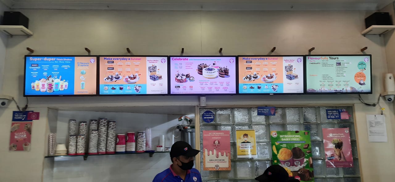 32" Digital Signage Display  | Central Content Management Software