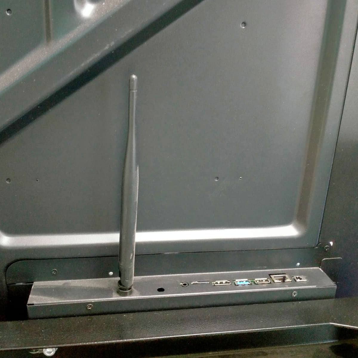 75" Digital Signage Display with Stand - ThinPC