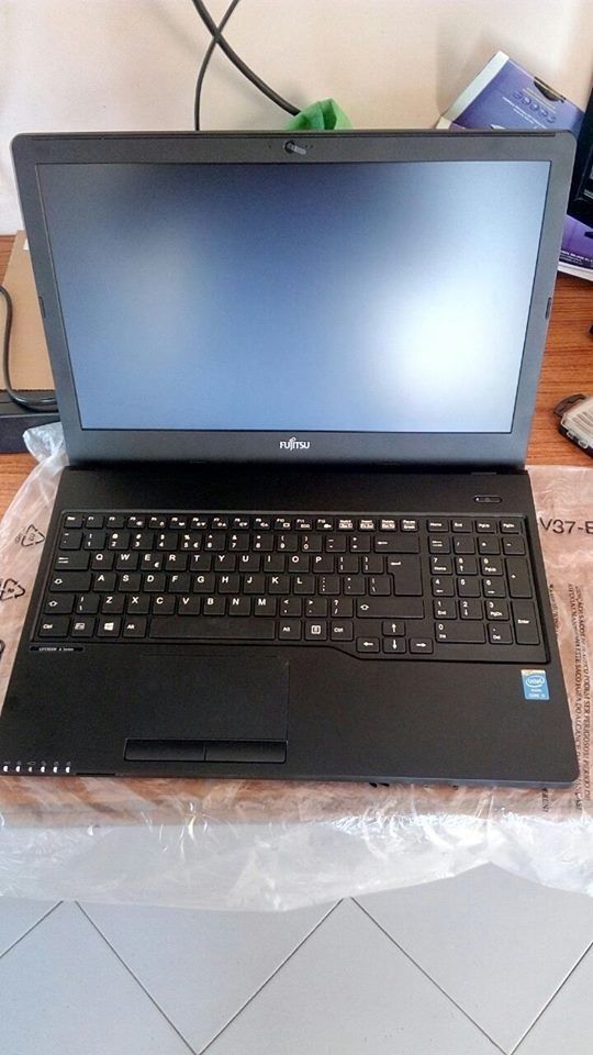 fujitsu lifebook core i3